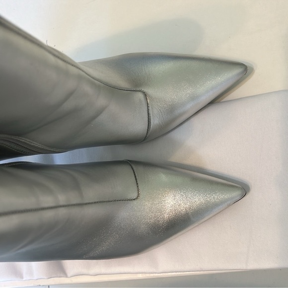 Revolve Raye Nala Boot in Silver Sz 8 - Picture 5 of 6